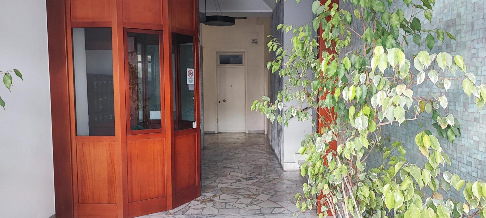 Guest Corso Italia Apartment Bari Exterior foto